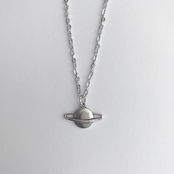 Boho Chic Boutique Jewelry - Silver Saturn Necklace